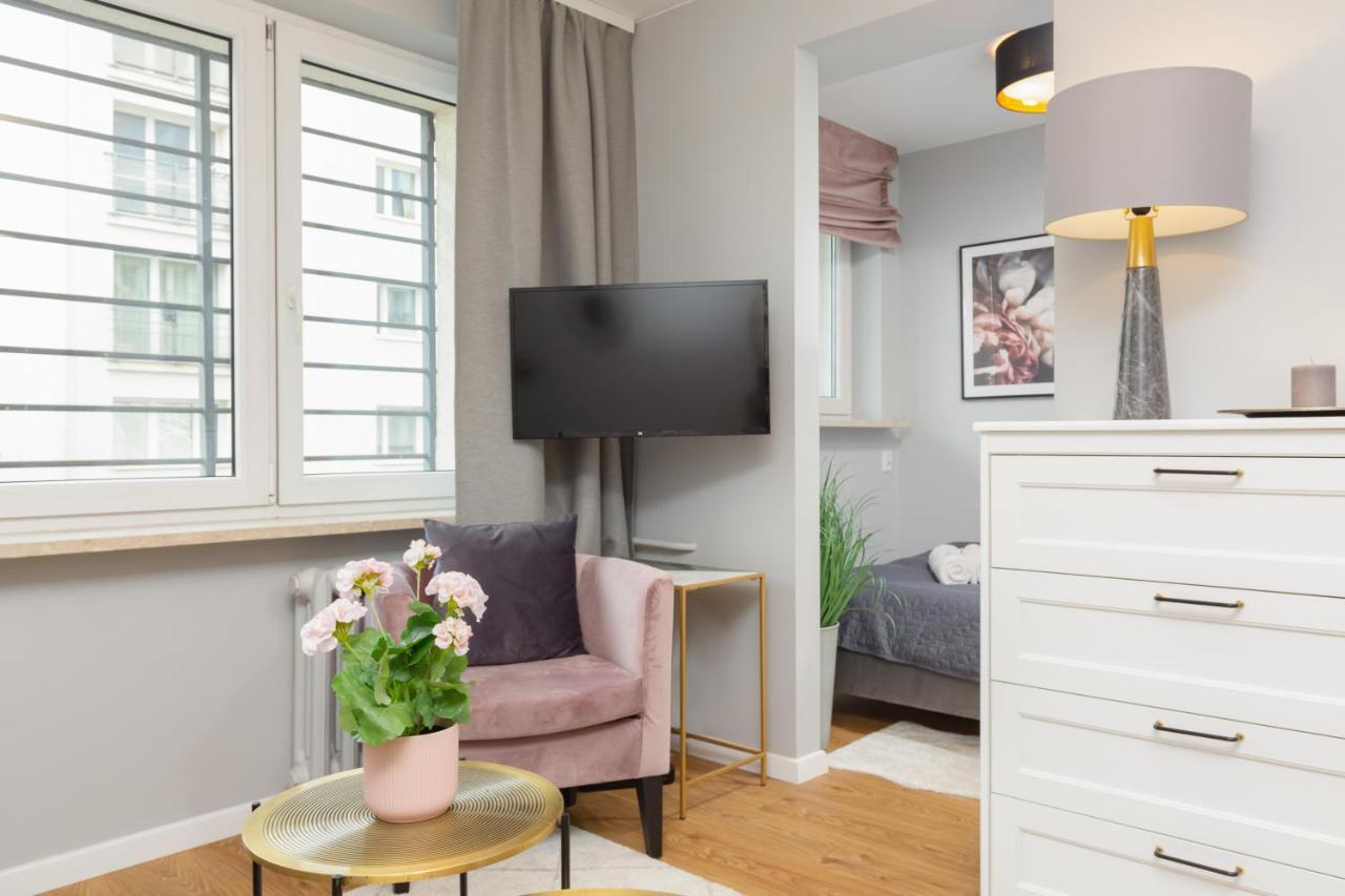 City Center Apartment Near The Vistula By Noclegi Renters Varşova Dış mekan fotoğraf